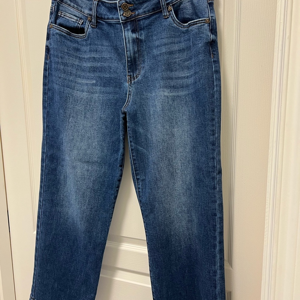 Kut from the Kloth wide leg jeans